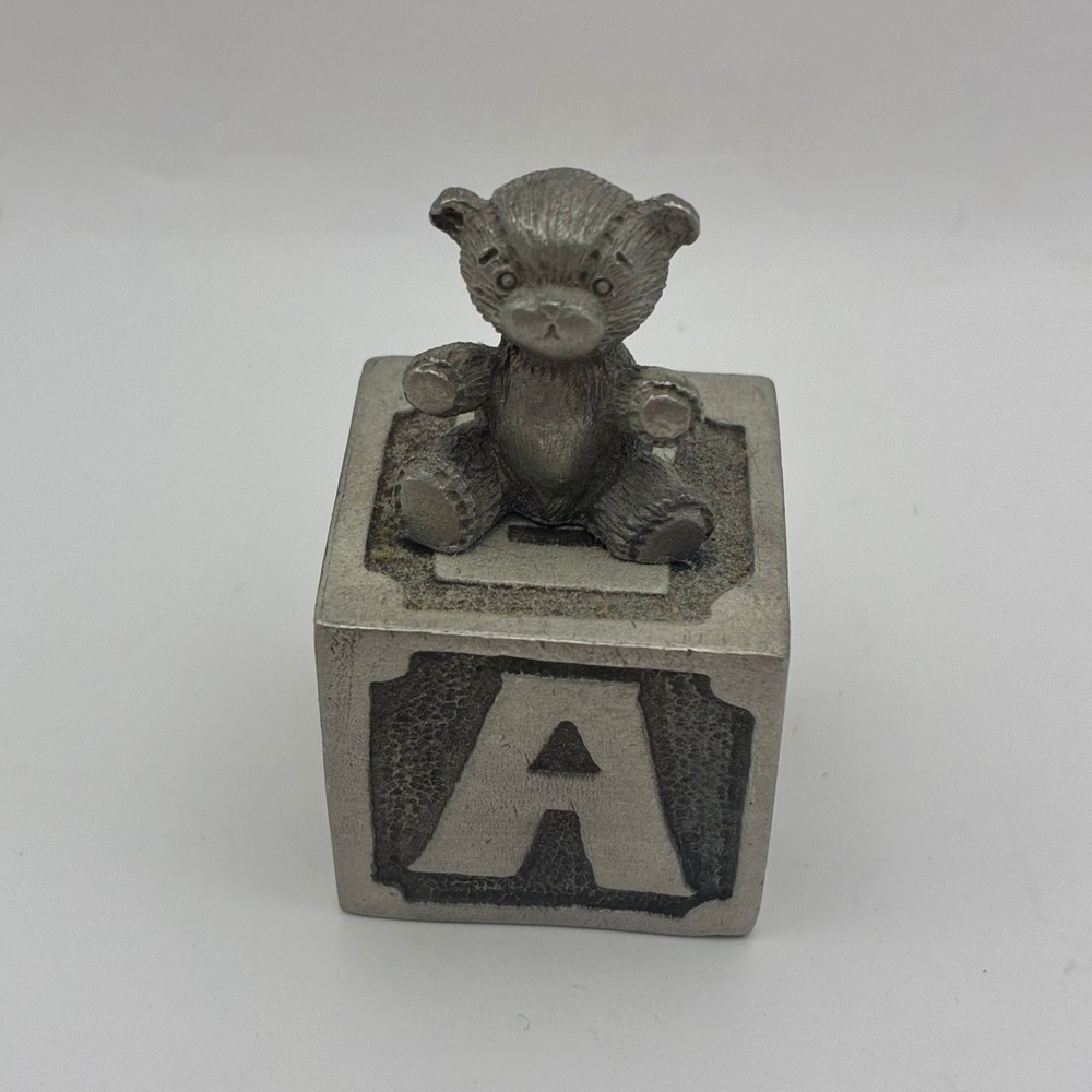 Vintage 1986 Spoontiques Pewter Teddy Bear on Alphabet Block Figurine P806